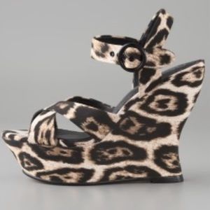 Alice and Olivia Leopard Print Wedge‎ Sandals Sz. 39